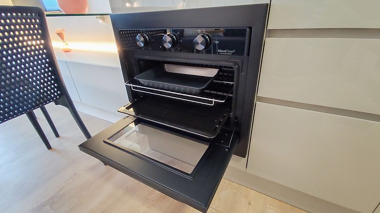 Urban Beach Mont Serrat