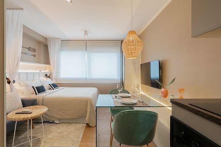 Urban Beach Mont Serrat