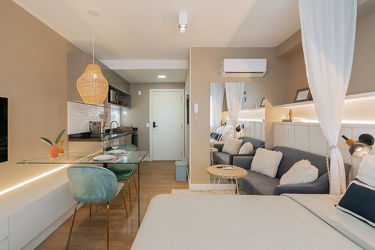 Urban Beach Mont Serrat