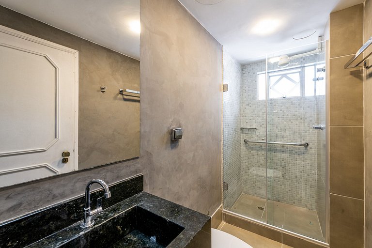 GrayBox con garaje en el Centro Histórico