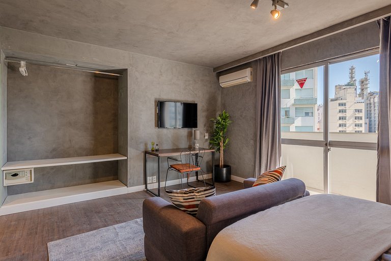 GrayBox com garagem no Centro Histórico