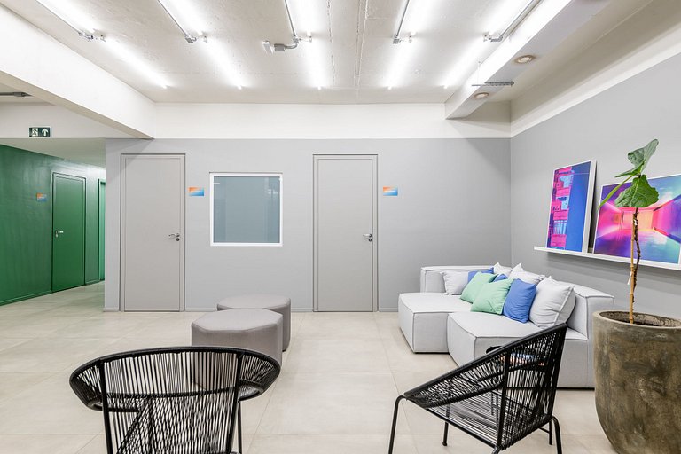 GrayBox com garagem no Centro Histórico