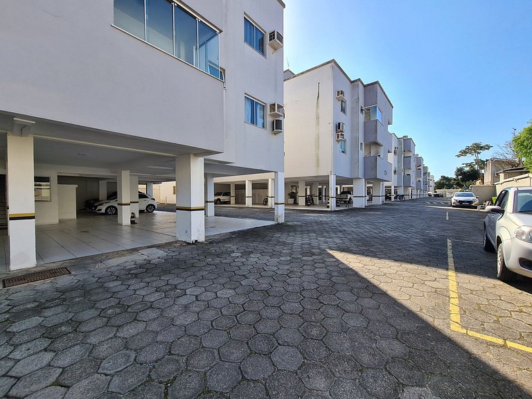 Aconchegante apartamento para 5 pessoas em Bombas