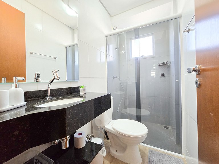 Aconchegante apartamento para 5 pessoas em Bombas