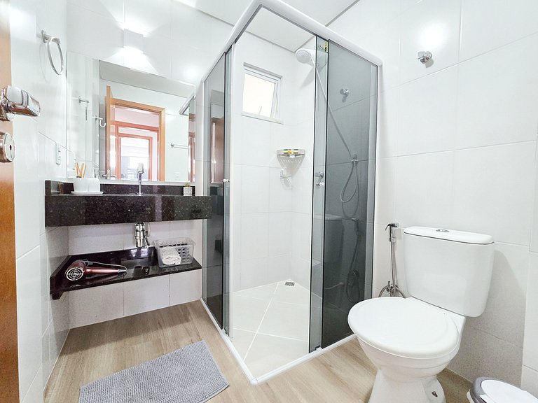 Aconchegante apartamento para 5 pessoas em Bombas