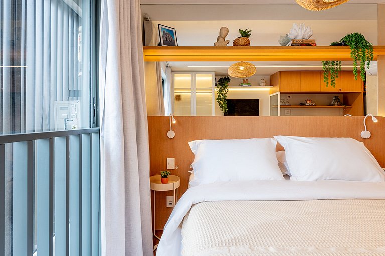 Studio Milano: Sofisticação e Conforto no Coração de Porto A