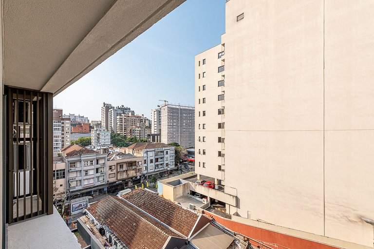 Studio Milano: Sofisticação e Conforto no Coração de Porto A