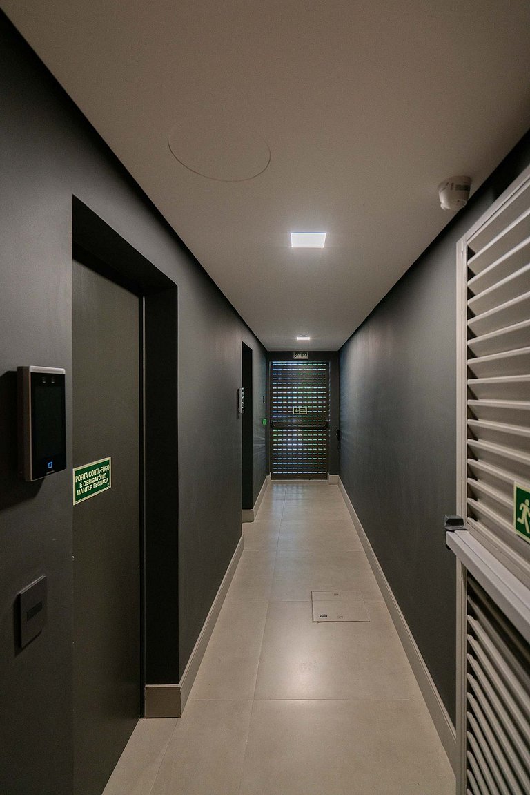 Studio Dom no prédio GO24