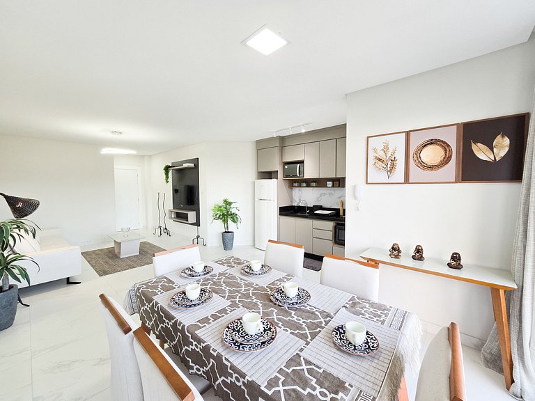 Apartamento com 2 suítes para 06 pessoas