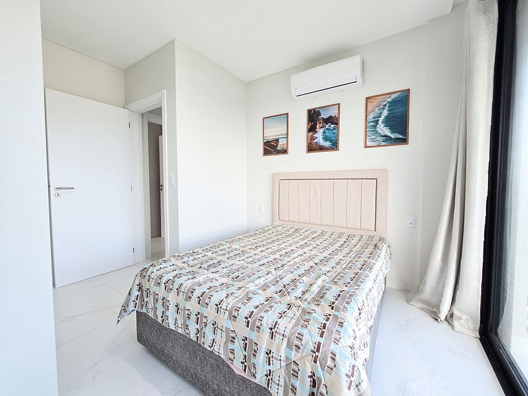 Apartamento com 2 suítes para 06 pessoas