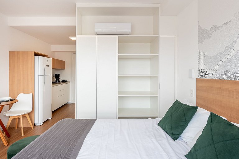 Studio Aurum com vaga próximo à PUC - By LikeHome