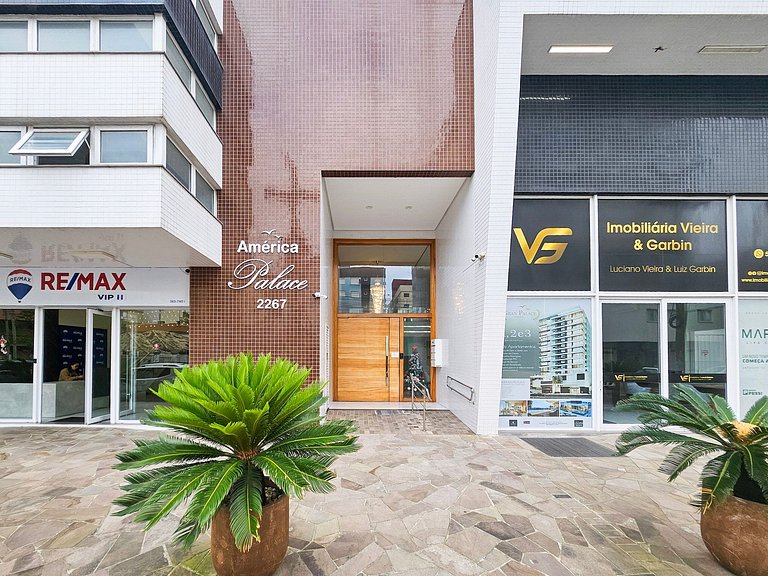 Apto Costamar no Centro com garagem