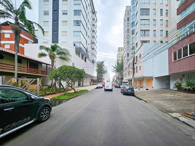 Apto Costamar no Centro com garagem