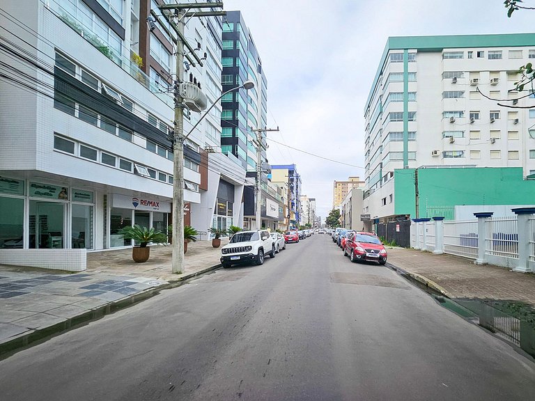 Apto Costamar no Centro com garagem