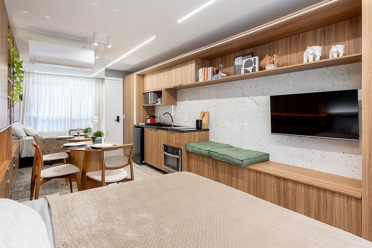 Studio Stone no GO24