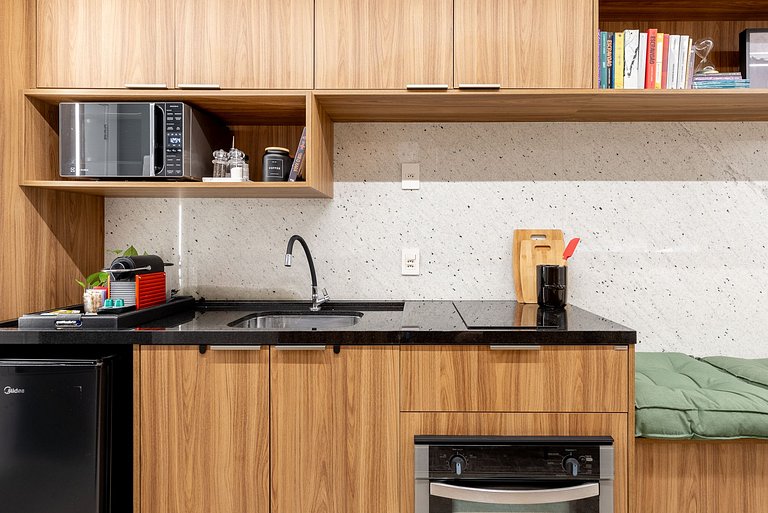 Studio Stone no GO24