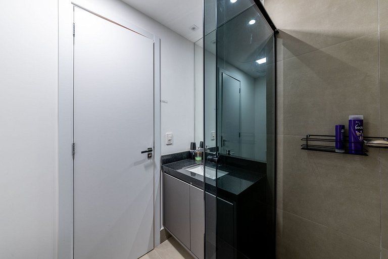 Studio Black & Wood no GO24