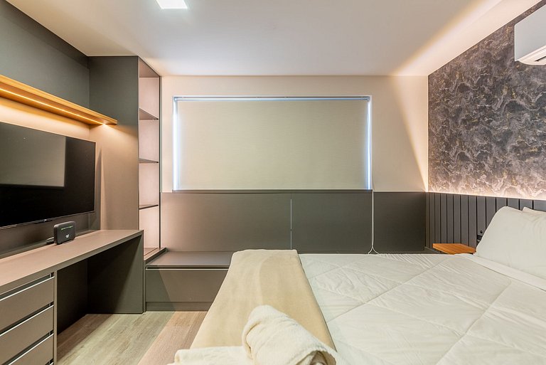Studio Black & Wood no GO24