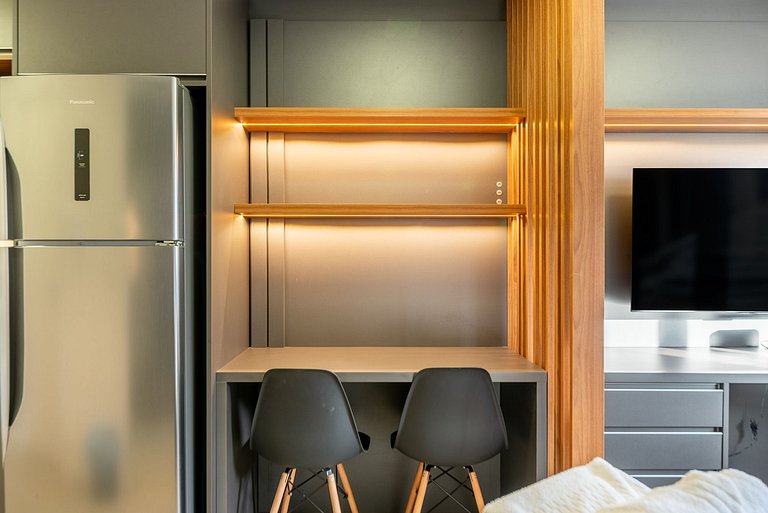 Studio Black & Wood no GO24