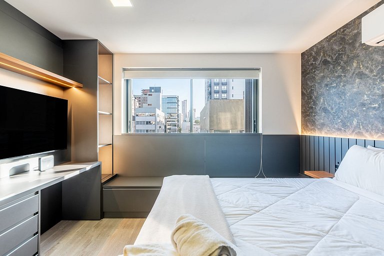 Studio Black & Wood no GO24