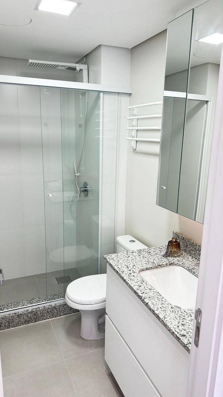 studio: churrasq privativa+ar+piscina - Q. Moinhos