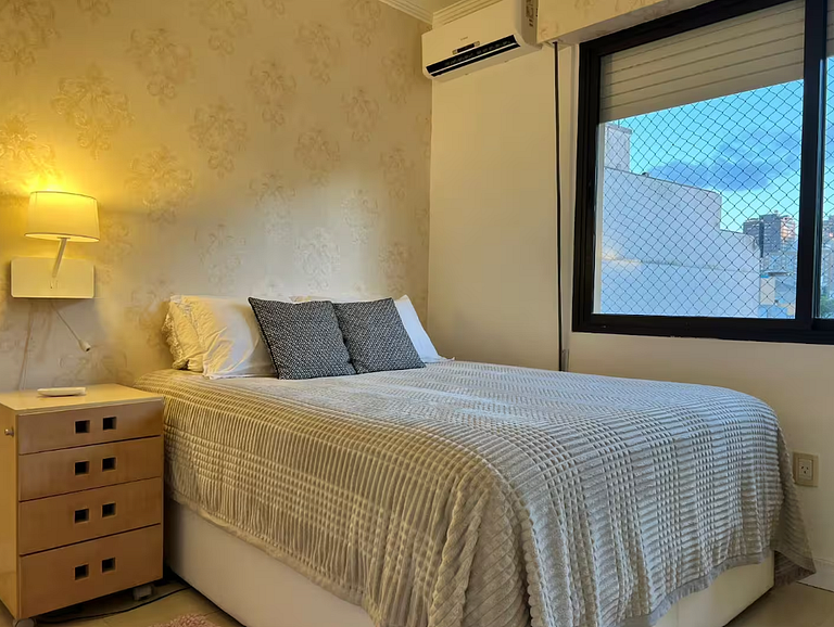 Apt 2 queen beds+parking+pool - Auxiliadora