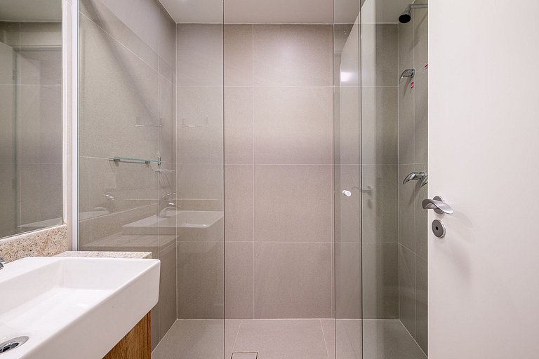 Skytop with Full Leisure