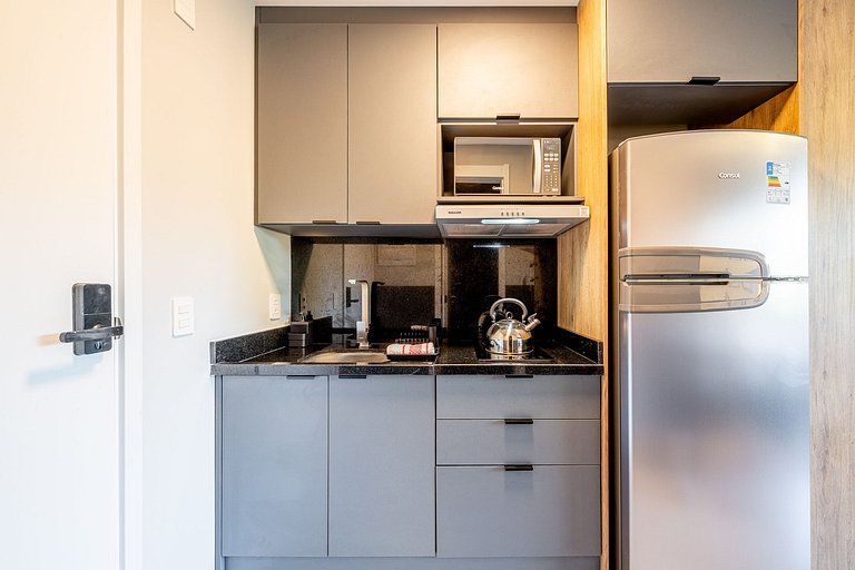 Skylight· Parking and Full Amenities