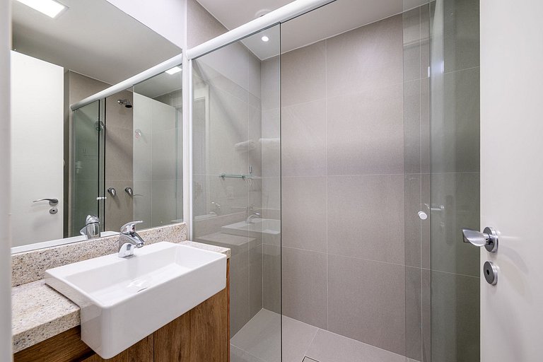 Skylight | Studio + Rooftop + Pool | Moinhos