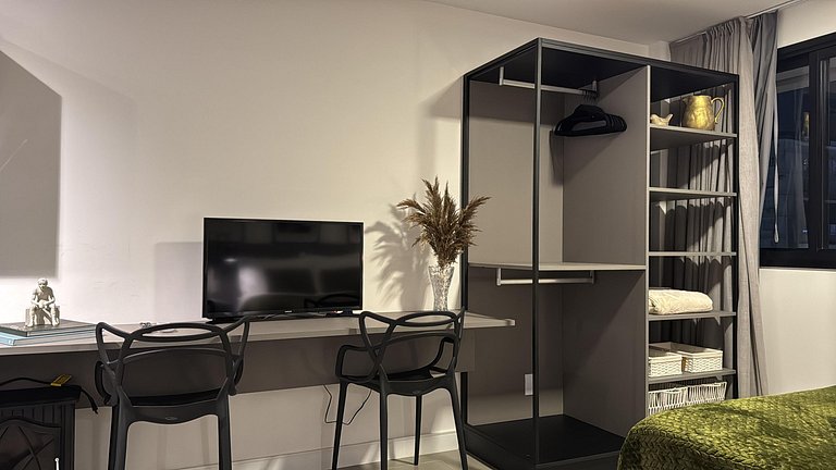 Studio LUMINA prox. Clínicas e a Redenção