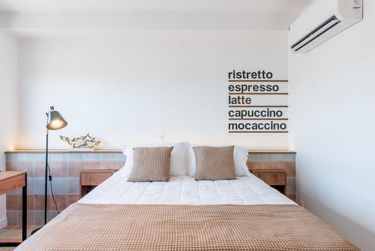 Loft Capuccino com vaga próximo à PUC