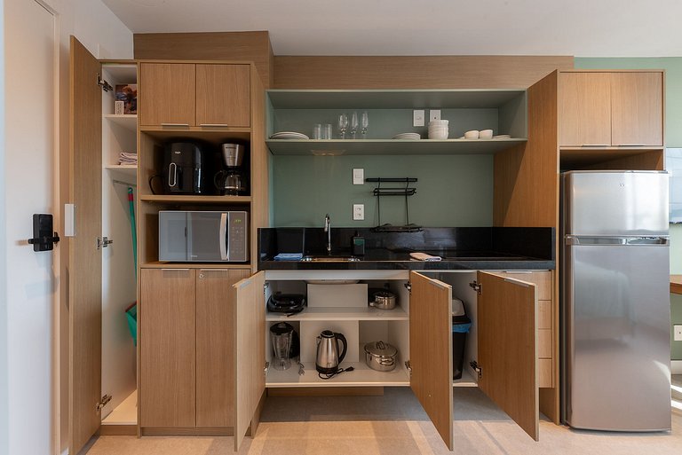 Studio Oliva na Carlos Gomes com infra