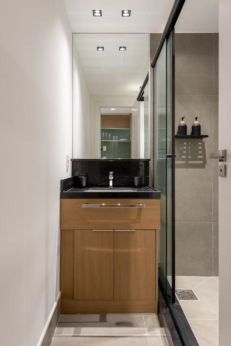 Studio Oliva na Carlos Gomes com infra