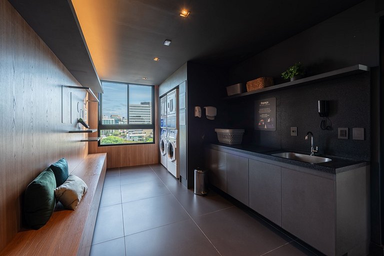 Apto com academia 24h e coliving - Av.Carlos Gomes