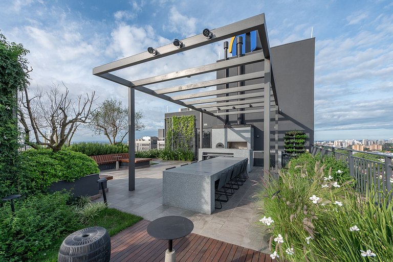 Studio Pecan na Carlos Gomes com infra