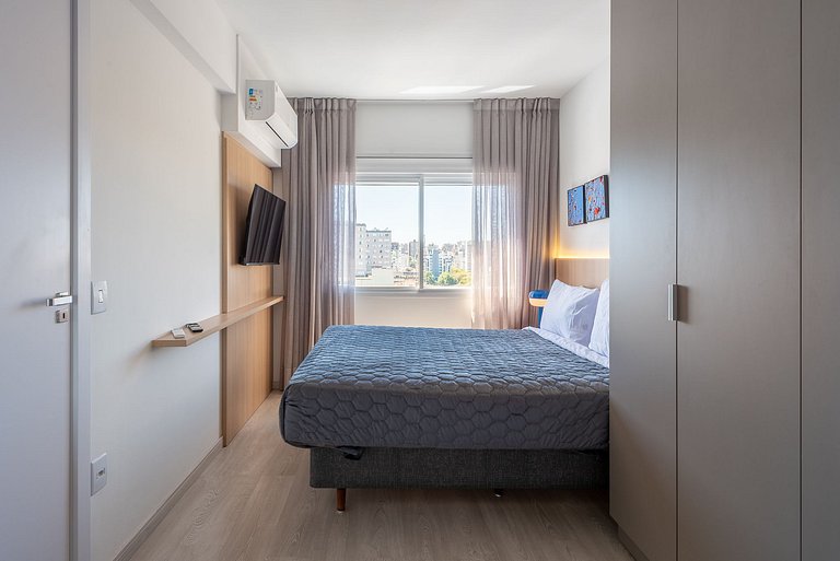 Studio RJ prox do Hosp e Shop. Moinhos de Vento