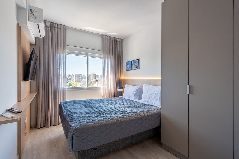 Studio RJ prox do Hosp e Shop. Moinhos de Vento