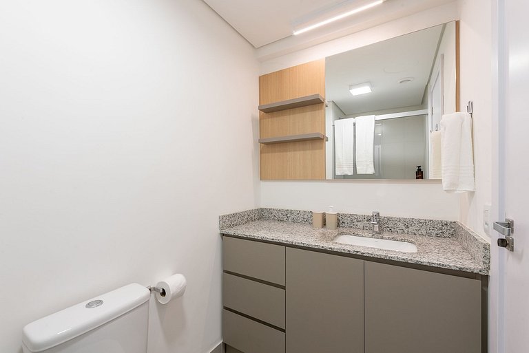 Studio RJ prox do Hosp e Shop. Moinhos de Vento