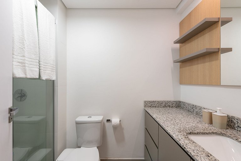Studio RJ prox do Hosp e Shop. Moinhos de Vento