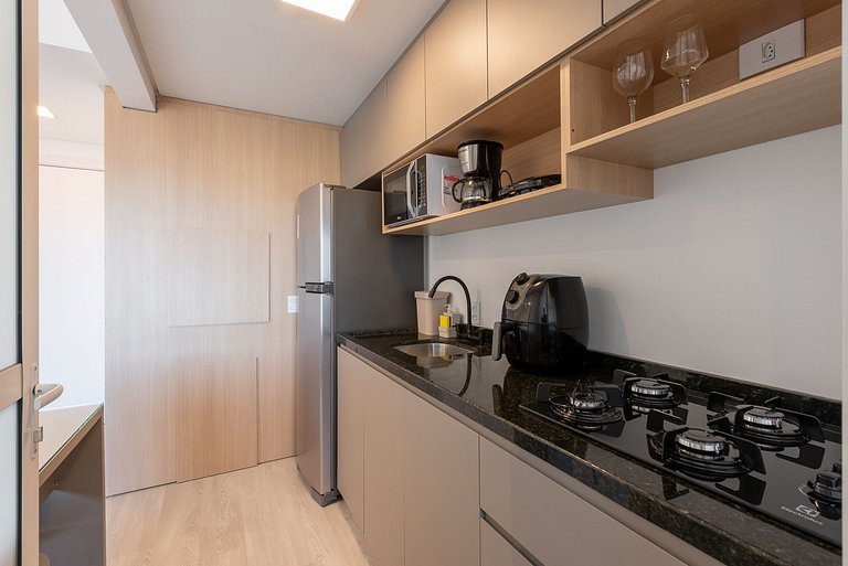 Studio RJ prox do Hosp e Shop. Moinhos de Vento
