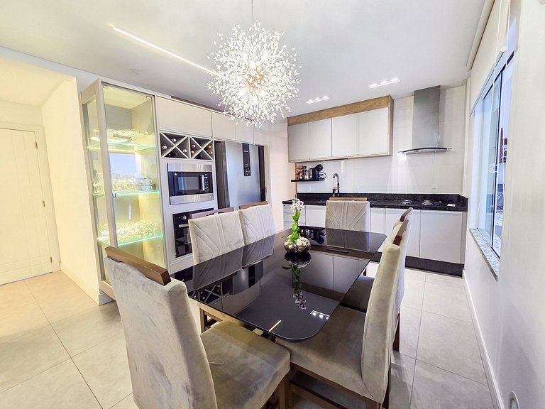 Your Private Paradise — Elegance, Comfort & Sea