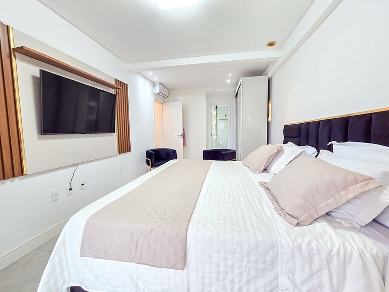 Your Private Paradise — Elegance, Comfort & Sea