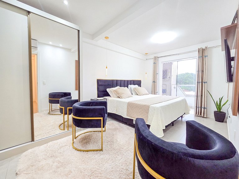 Your Private Paradise — Elegance, Comfort & Sea