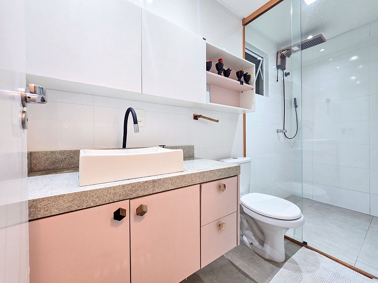 Your Private Paradise — Elegance, Comfort & Sea