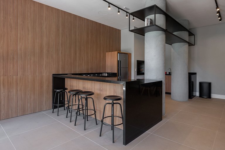 RJ Studio prox do Hosp e Shop. Moinhos de Vento