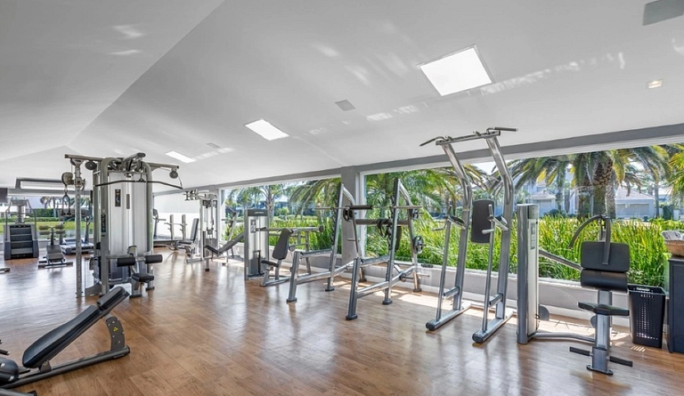 Casa Blue in a Luxury Condominium