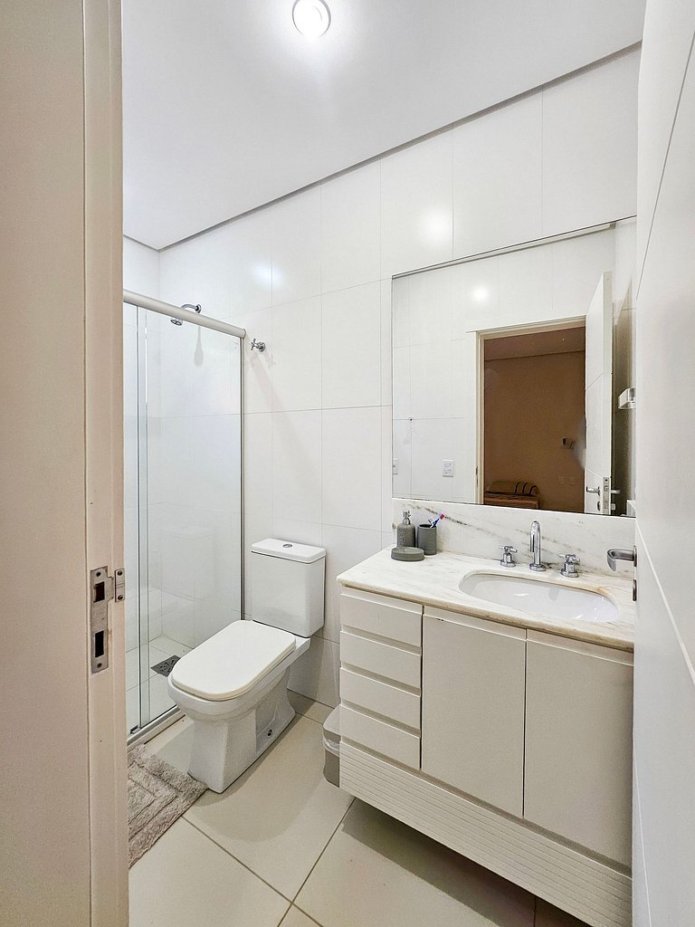 Casa Blue em Condomínio de Luxo