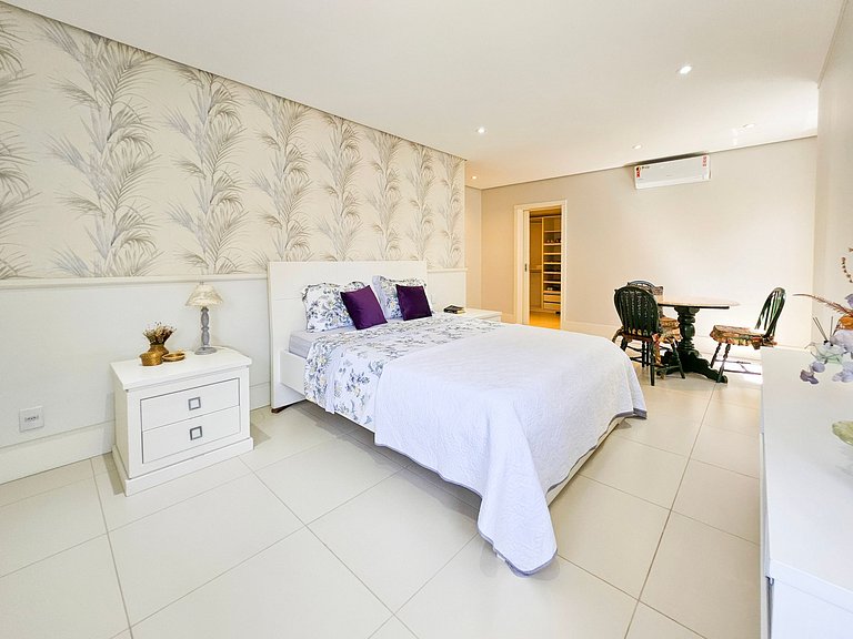 Casa Blue in a Luxury Condominium