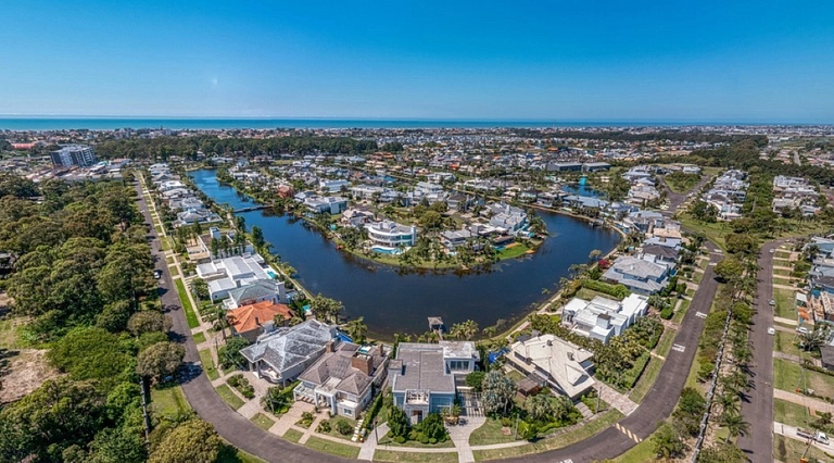 Casa Blue in a Luxury Condominium