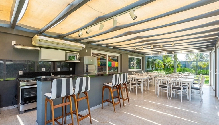 Casa Blue in a Luxury Condominium